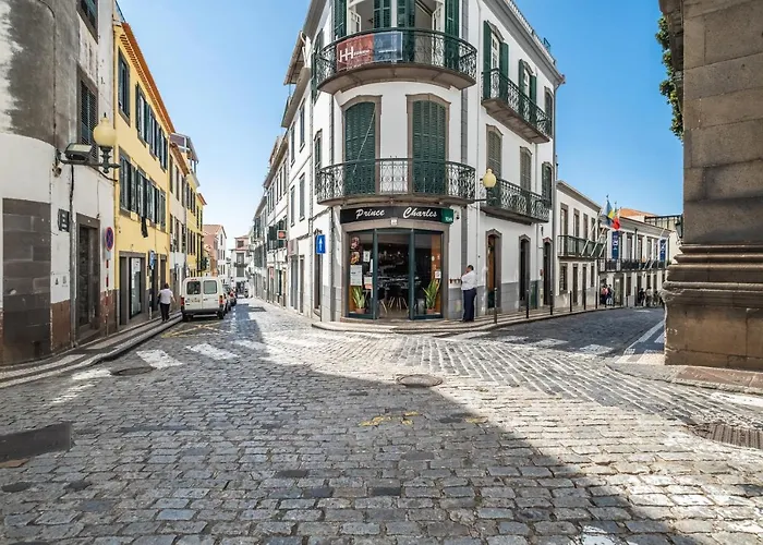 Cayres Surdo Apartament Funchal (Madeira)