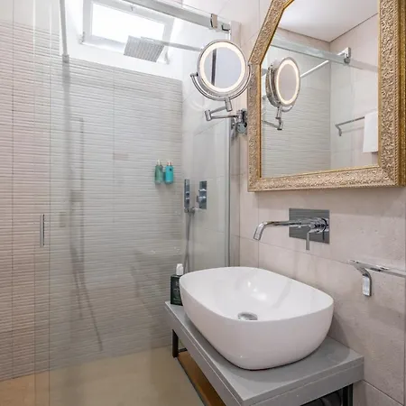 Cayres Surdo Apartment Funchal (Madeira)